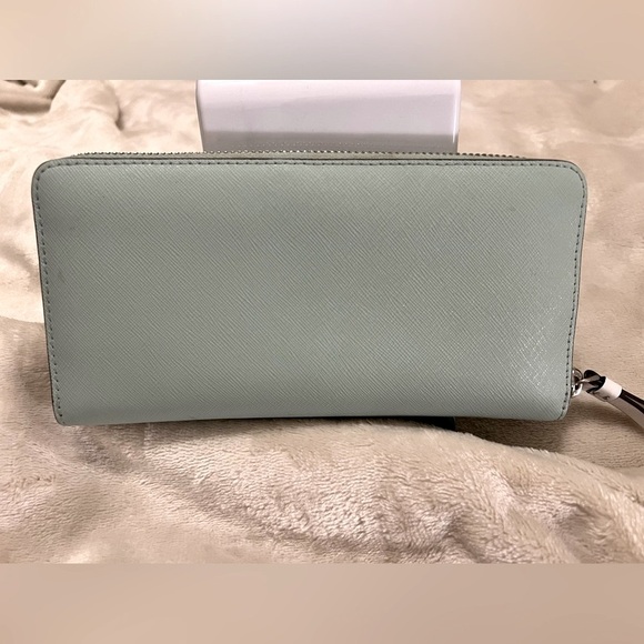 Kate Spade Large Continental Zip Wallet - Picture 2 of 7